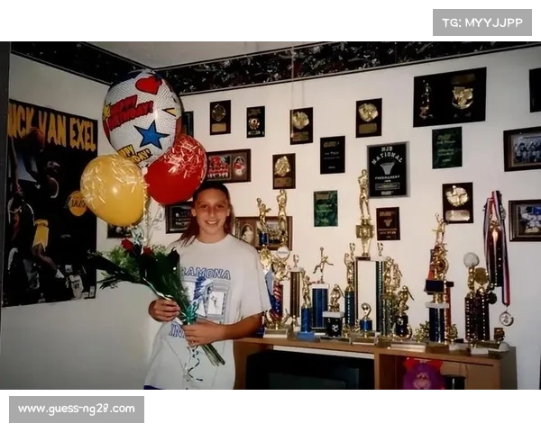 陶乐西退役仪式定档 水星队宣布永久封存3号球衣 陶乐西退役仪式定档 水星队宣布永久封存3号球衣